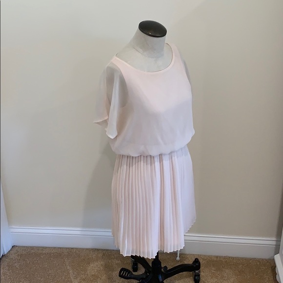 Powder Pink Dress - Picture 4 of 6